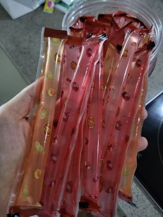 젤리벨리 젤리스틱 어쏘티드 900g — 5점을 준 리뷰어가 2022년 8월 올린 사용 사진