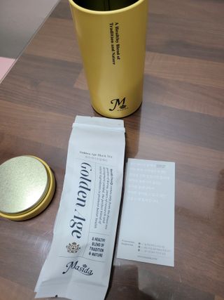 마시다 태양의 축복을 받은 프리미엄 수제 블렌딩 홍차, 골든에이지블랙티 — 5점을 준 리뷰어가 2021년 5월 올린 사용 사진