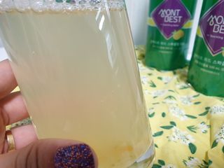몽베스트 Montbest with Sparkling water Lemon OR Lime 20병(랜덤) — 5점을 준 리뷰어가 2021년 10월 올린 사용 사진