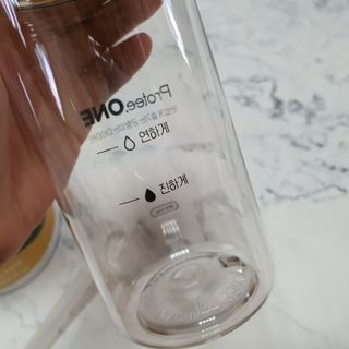 프로티원 단백질쉐이크 녹차맛 2주분 1통+보틀 — 5점을 준 리뷰어가 2021년 9월 올린 사용 사진