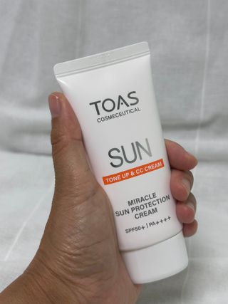 (구매평)스마트 스토어 구매평 _토아스 선 프로텍션 크림 혼합자차 선크림 50g — 5점을 준 리뷰어가 2025년 9월 올린 사용 사진