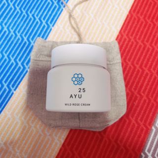 AYU25[아유트웬티파이브]다마스크로즈워터 베이스 천연 수분 촉촉 크림 — 5점을 준 리뷰어가 2021년 4월 올린 사용 사진