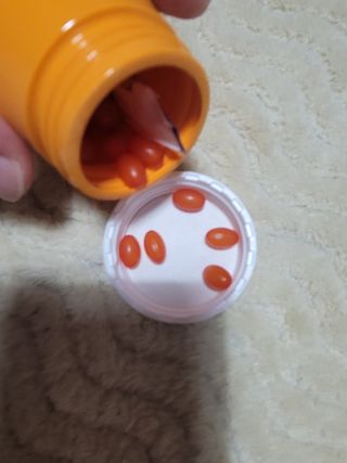 앙팡 츄어블 비타민D 1000 IU 130mg x 90정 — 5점을 준 리뷰어가 2022년 10월 올린 사용 사진