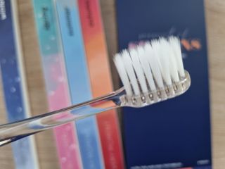 에브리모먼트 에브리 모먼트 칫솔 Every moment toothbrush — 4점을 준 리뷰어가 2022년 2월 올린 사용 사진