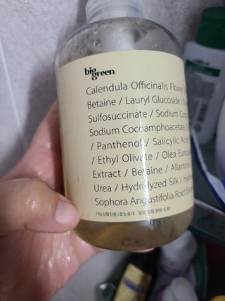 빅그린 안티 헤어로스 탈모 카렌듈라 바이옴 샴푸 500ml (지성두피용) — 5점을 준 리뷰어가 2022년 8월 올린 사용 사진