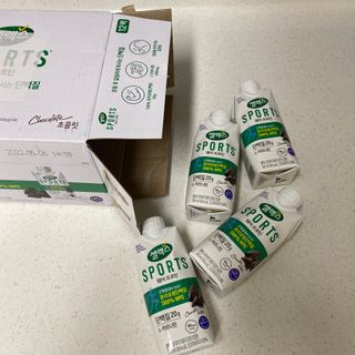 셀렉스스포츠 셀렉스 스포츠 드링크 초콜릿 _ 330ml x 12팩 — 5점을 준 리뷰어가 2021년 12월 올린 사용 사진