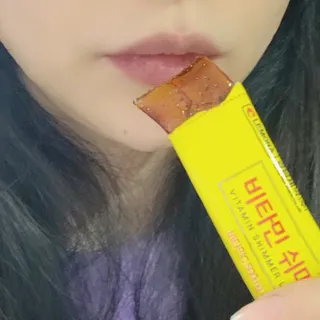 자연에온 경남제약 비타민 쉬머 저분자콜라겐 20g x 30포 — 3.5점을 준 리뷰어가 2021년 12월 올린 사용 사진