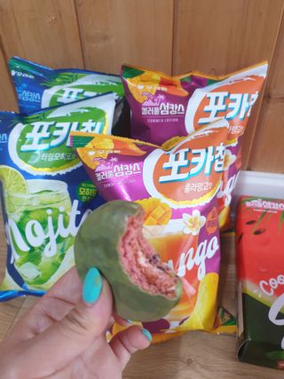 2022 오리온 여름한정판 초코파이 수박 / 포카칩 훌라망고맛 / 포카칩 라임모히또맛 — 5점을 준 리뷰어가 2022년 7월 올린 사용 사진