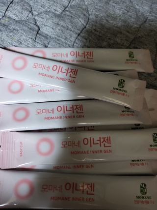 [모마네] 이너뷰티 히알루론산 비오틴 코큐텐 저분자피쉬콜라겐 - 3 g 30포 ★석류맛 — 5점을 준 리뷰어가 2021년 12월 올린 사용 사진