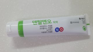 프리마인 유해균 뿐만 아니라 유익균까지 씻어내는 치약은 그만, 건강한 구강환경을 만드는 덴탈엔오 — 1점을 준 리뷰어가 2022년 4월 올린 사용 사진