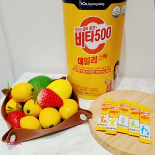 광동생활건강 [광동] 제니비타민C 비타500데일리스틱 180포+제니등신대+제니스티커 — 5점을 준 리뷰어가 2021년 12월 올린 사용 사진