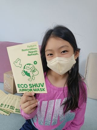 알도(A.L.D.O) 알도 에코슈브 주니어 마스크(중형) — 5점을 준 리뷰어가 2022년 9월 올린 사용 사진