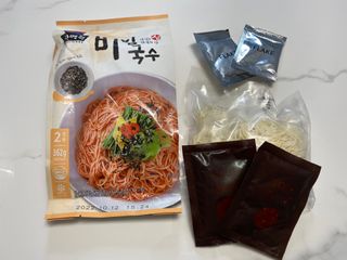 [한면원] 비빔국수 2인분 — 5점을 준 리뷰어가 2022년 8월 올린 사용 사진