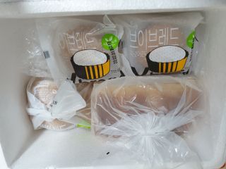 롯데제과 Vbread 포카치아식빵1개 + 미니식빵 1개 + 머핀 2개 세트 — 5점을 준 리뷰어가 2021년 9월 올린 사용 사진