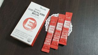 [인디닥터] 타이탄 BCAA 프로틴 젤리스틱 — 4.5점을 준 리뷰어가 2022년 5월 올린 사용 사진