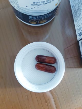 프리마인 홍삼의 강력한 에너지, 이제는 흡수율을 높인 최첨단 캡슐로 간편하게 초고속 충전하세요. — 5점을 준 리뷰어가 2022년 8월 올린 사용 사진
