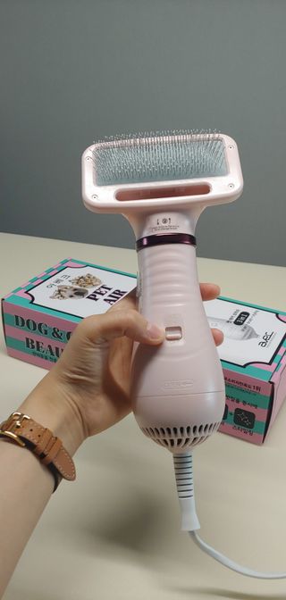 아베크 펫 강아지 고양이 애견 에어 브러쉬 드라이기 올인원 — 4점을 준 리뷰어가 2021년 7월 올린 사용 사진