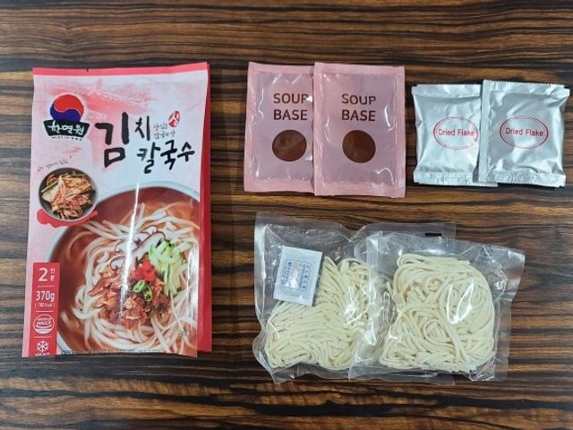 [한면원] 김치칼국수 2인분 리뷰 사진