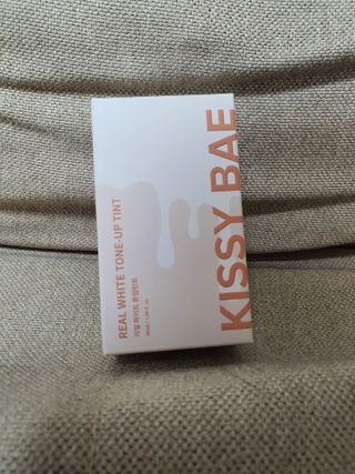 KISSY BAE 키시베이 키시베이 리얼화이트 톤업틴트 — 5점을 준 리뷰어가 2021년 8월 올린 사용 사진