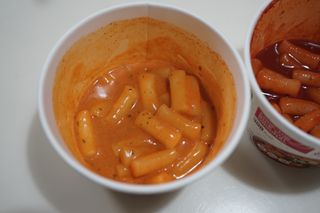 추억의 국민학교 떡볶이 국떡 컵볶이 선물박스 — 5점을 준 리뷰어가 2022년 1월 올린 사용 사진