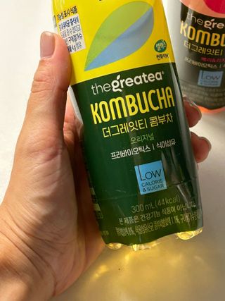 더그레잇티 콤부차 [매일유업] 더그레잇티 44kcal 콤부차 300ml *12개입 (오리지널 6개+베리리치 6개) — 5점을 준 리뷰어가 2023년 7월 올린 사용 사진