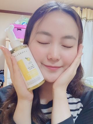 랑벨 내츄럴 딥 클렌징 오일 200ml (저자극 약산성 천연 클렌징) — 4점을 준 리뷰어가 2022년 5월 올린 사용 사진