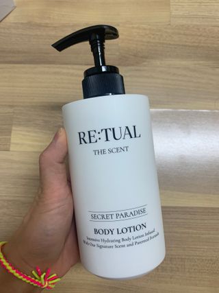 레츄얼 더 센트 바디로션 시크릿 파라다이스(500ml) — 5점을 준 리뷰어가 2022년 6월 올린 사용 사진