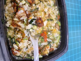 직탁 식단관리 3종 도시락(꼬막 듬뿍 곤드레비빔밥, 알리오올리오 불고기오믈렛, 매콤쭈꾸미 시래기유채밥) — 5점을 준 리뷰어가 2022년 6월 올린 사용 사진