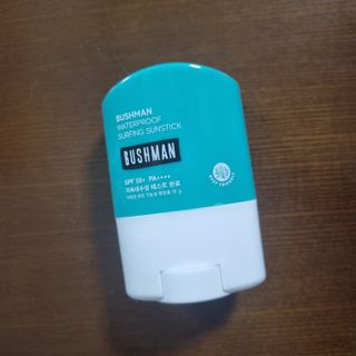 부쉬맨 워터프루프 서핑 선스틱 16g SPF50+ PA++++ — 5점을 준 리뷰어가 2023년 4월 올린 사용 사진