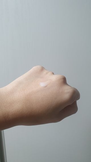 리더스코스메틱 리더스 카밍 바이오틱스 에센스 워터 — 5점을 준 리뷰어가 2022년 1월 올린 사용 사진
