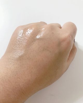 스킨큐어 산다화 비타민c 화이트닝 에센스 30ml — 5점을 준 리뷰어가 2022년 2월 올린 사용 사진