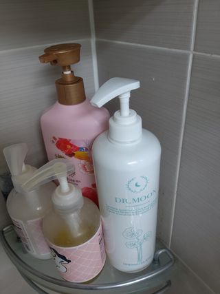 [닥터문] 센텔라 시카케어 화이트머스크 바디워시 1000ml — 5점을 준 리뷰어가 2023년 8월 올린 사용 사진