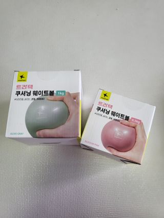 트라택 쿠셔닝 웨이트볼 0.5kg + 1kg SET — 5점을 준 리뷰어가 2022년 4월 올린 사용 사진