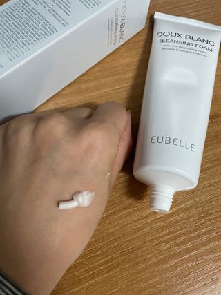 소담스퀘어 상암 유벨르 듀블랑 클렌징 폼 — 4점을 준 리뷰어가 2022년 11월 올린 사용 사진
