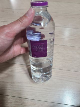 몽베스트 [MONTBEST] 500mL 20병 — 4점을 준 리뷰어가 2022년 4월 올린 사용 사진