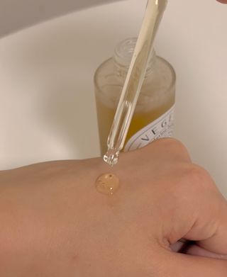 베지톨로지 비니페린 브라이트닝 앰플 — 4점을 준 리뷰어가 2022년 7월 올린 사용 사진
