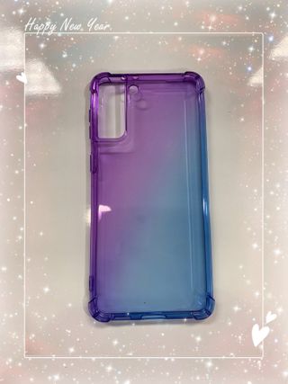 뮤즈캔 갤럭시S21 시리즈 그라데이션 탱크방탄 케이스 — 5점을 준 리뷰어가 2021년 2월 올린 사용 사진