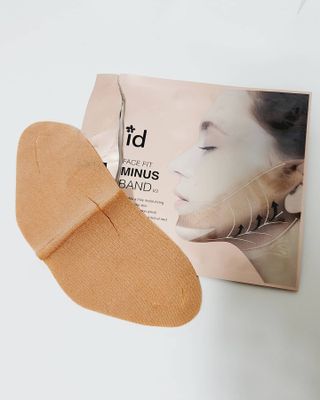 아이디플라코스메틱 아이디 페이스핏 마이너스 밴드 v2 — 3점을 준 리뷰어가 2021년 5월 올린 사용 사진