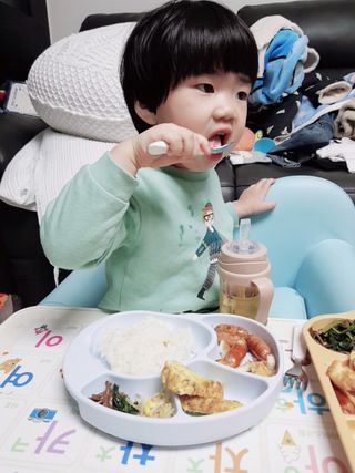 유비맘 스푼포크 케이스 세트 1+1 _컬러랜덤 발송 — 5점을 준 리뷰어가 2020년 12월 올린 사용 사진