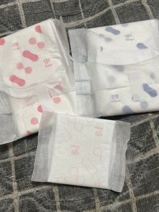 나우[템포] 템포 패드 내추럴 순면 생리대 SET(중형 슬림 + 대형 + 라이너) — 5점을 준 리뷰어가 2024년 4월 올린 사용 사진
