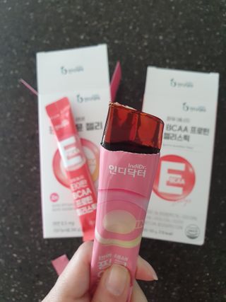 인디닥터 면역 생생 핑크 이뮨 젤리 + 타이탄 BCAA 프로틴 젤리스틱 — 5점을 준 리뷰어가 2022년 4월 올린 사용 사진