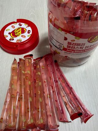 젤리벨리 젤리스틱 어쏘티드 900g — 5점을 준 리뷰어가 2022년 8월 올린 사용 사진