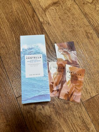 [스킨1004] 마다가스카르 센텔라 히알루-시카 워터핏 선세럼 50ml — 3.5점을 준 리뷰어가 2024년 5월 올린 사용 사진