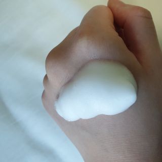헤어플러스 콴디 아침세안제 폼클렌징 퓨어 어니스티 모닝클렌저 — 5점을 준 리뷰어가 2021년 3월 올린 사용 사진
