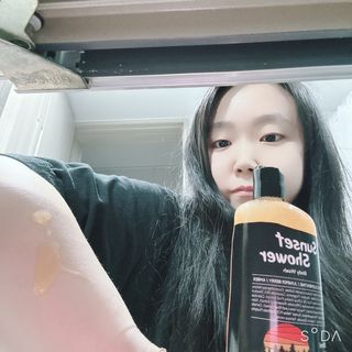 (주)나담코스 [나담코스] 기분좋은 향기 , 퍼퓸 바디워시 — 4점을 준 리뷰어가 2023년 3월 올린 사용 사진
