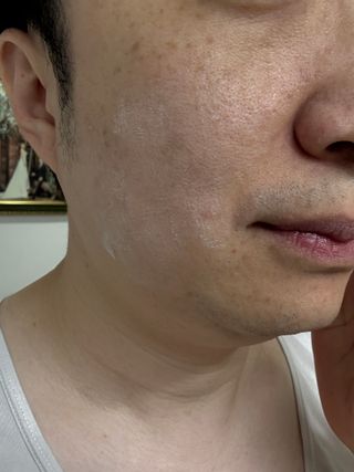 (구매평)스마트 스토어 구매평 _토아스 선 프로텍션 크림 혼합자차 선크림 50g — 5점을 준 리뷰어가 2025년 9월 올린 사용 사진
