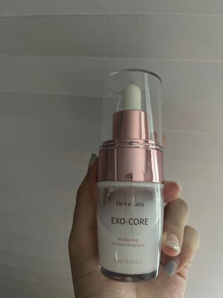 나우 [리브엠] 123억개 엑소좀으로 채운 눈부신 광채, 엑소코어 화이트닝 텐션 앰플 — 5점을 준 리뷰어가 2023년 8월 올린 사용 사진