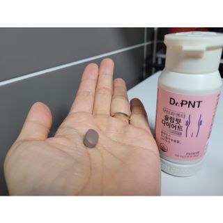 닥터피엔티 [Dr.PNT] 하루 2알로 건강한 다이어트! 한겨울에도 체지방만 쏙~ 슬림핏 다이어트 — 5점을 준 리뷰어가 2023년 6월 올린 사용 사진
