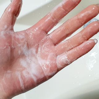 바베 BABE 바베 미셀라 젤 클렌저 — 5점을 준 리뷰어가 2021년 1월 올린 사용 사진