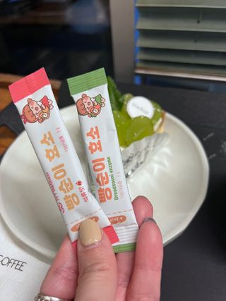 아이비웰니스 빵순이 효소 키위맛 7포 + 석류맛 7포 (총 14포, 2주분) — 5점을 준 리뷰어가 2022년 10월 올린 사용 사진